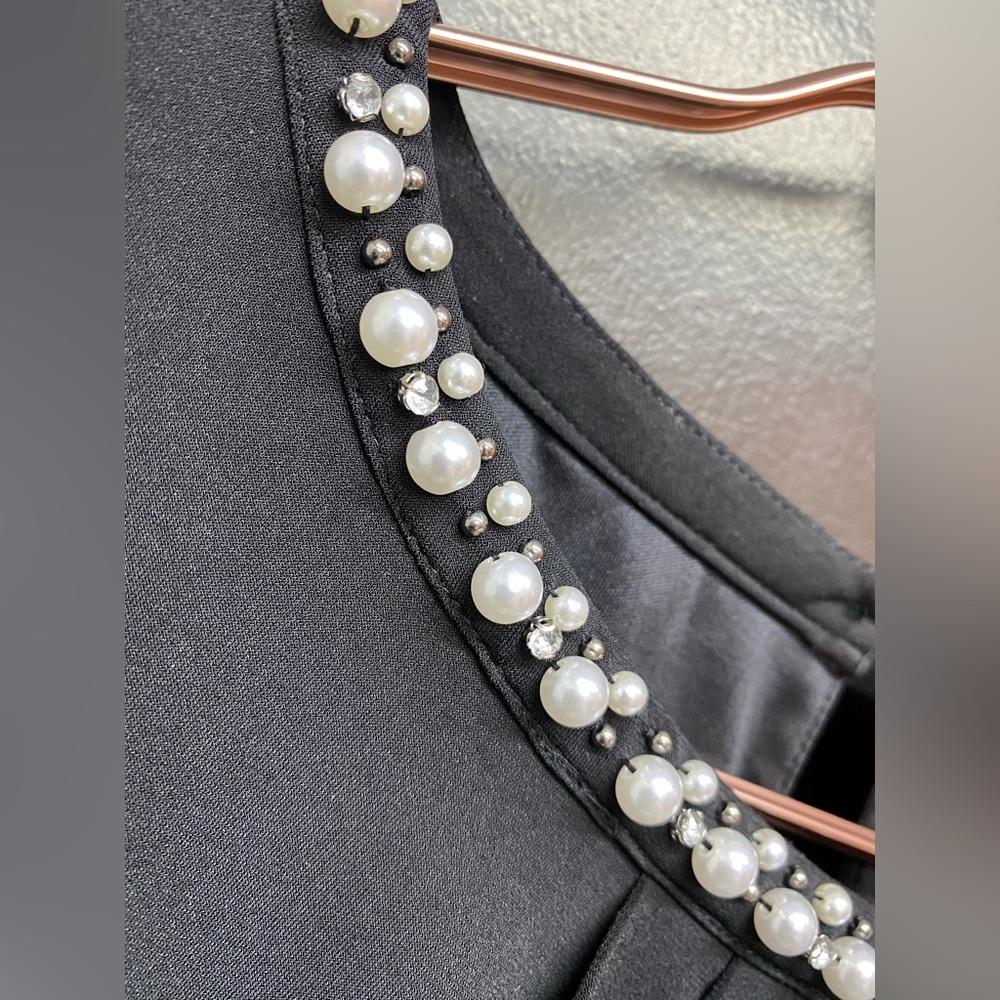 WHITE HOUSE BLACK MARKET simple black dress !!! - Picture 10 of 16